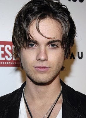 Фото - Томас Деккер: 294x400 / 27 Кб