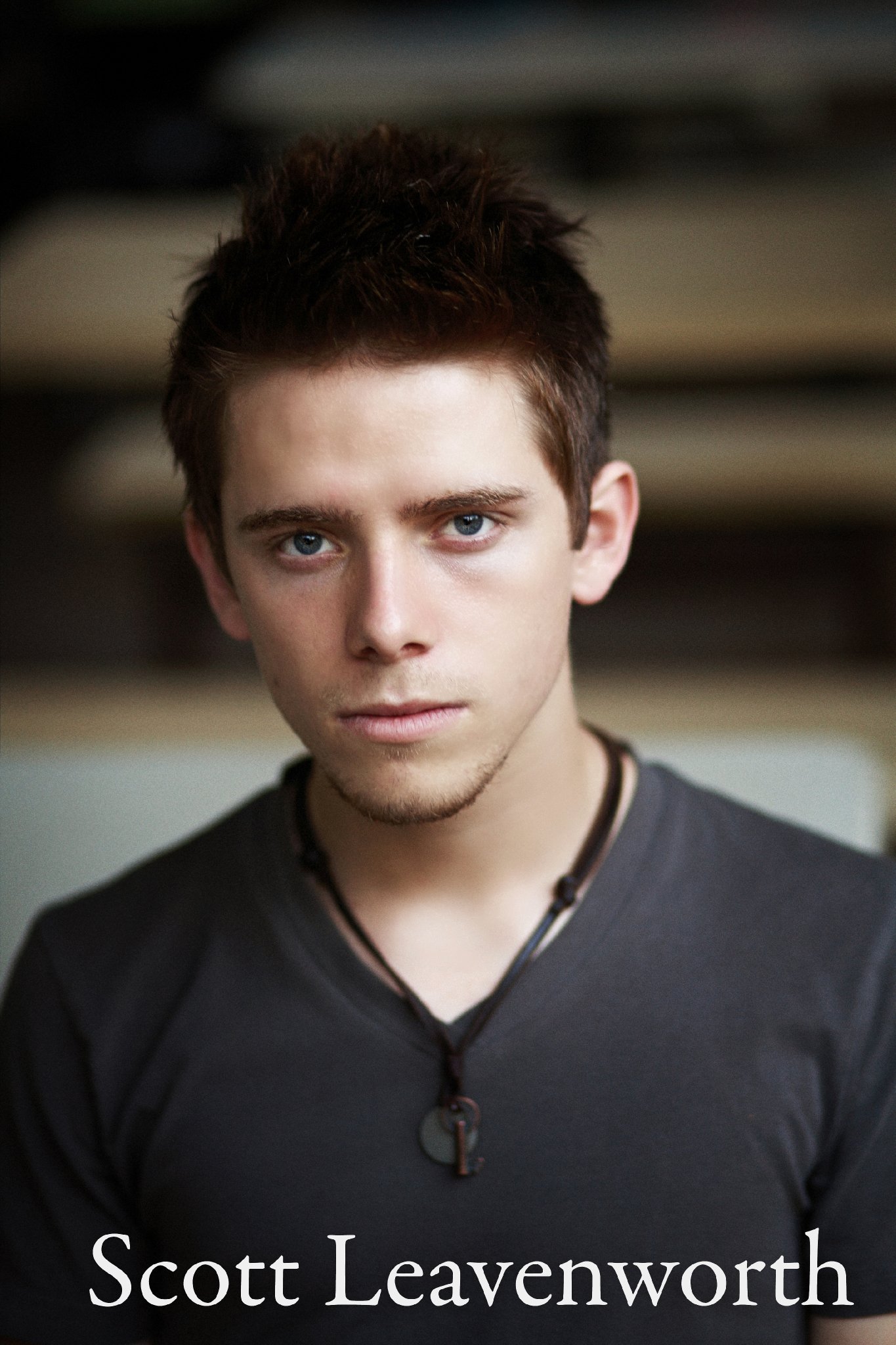 Фото - Скотти Левенуорф: 1365x2048 / 359 Кб