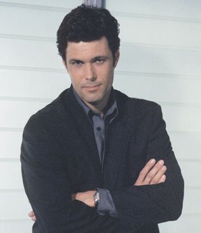 Фото - Карлос Бернард: 288x334 / 14 Кб