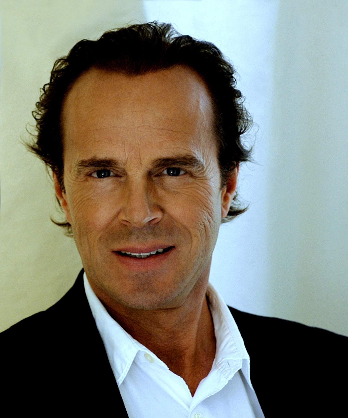 Фото - Ян Никлас: 1429x1715 / 331 Кб