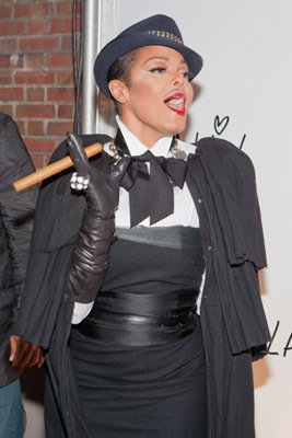 Фото - Джанет Джексон: 267x400 / 21 Кб