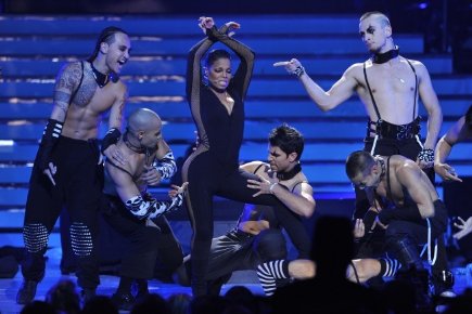 Фото - Джанет Джексон: 435x290 / 32 Кб