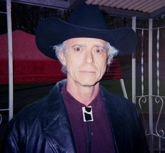 Фото - Carson Grant: 554x512 / 47 Кб