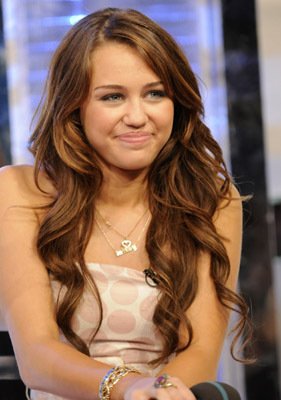 Фото - Майли Сайрус: 281x400 / 26 Кб