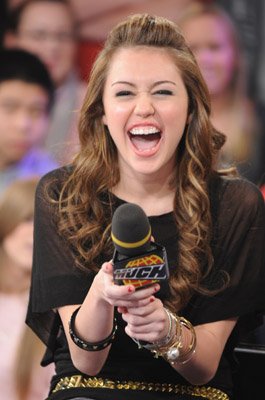 Фото - Майли Сайрус: 265x400 / 25 Кб