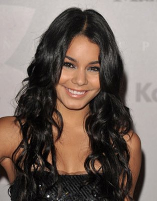 Фото - Ванесса Энн Хадженс: 313x400 / 24 Кб