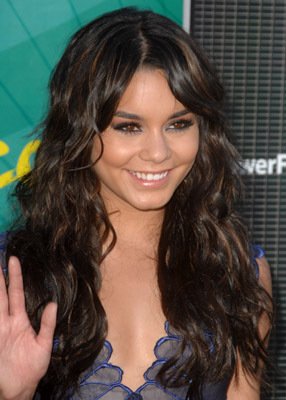 Фото - Ванесса Энн Хадженс: 286x400 / 27 Кб