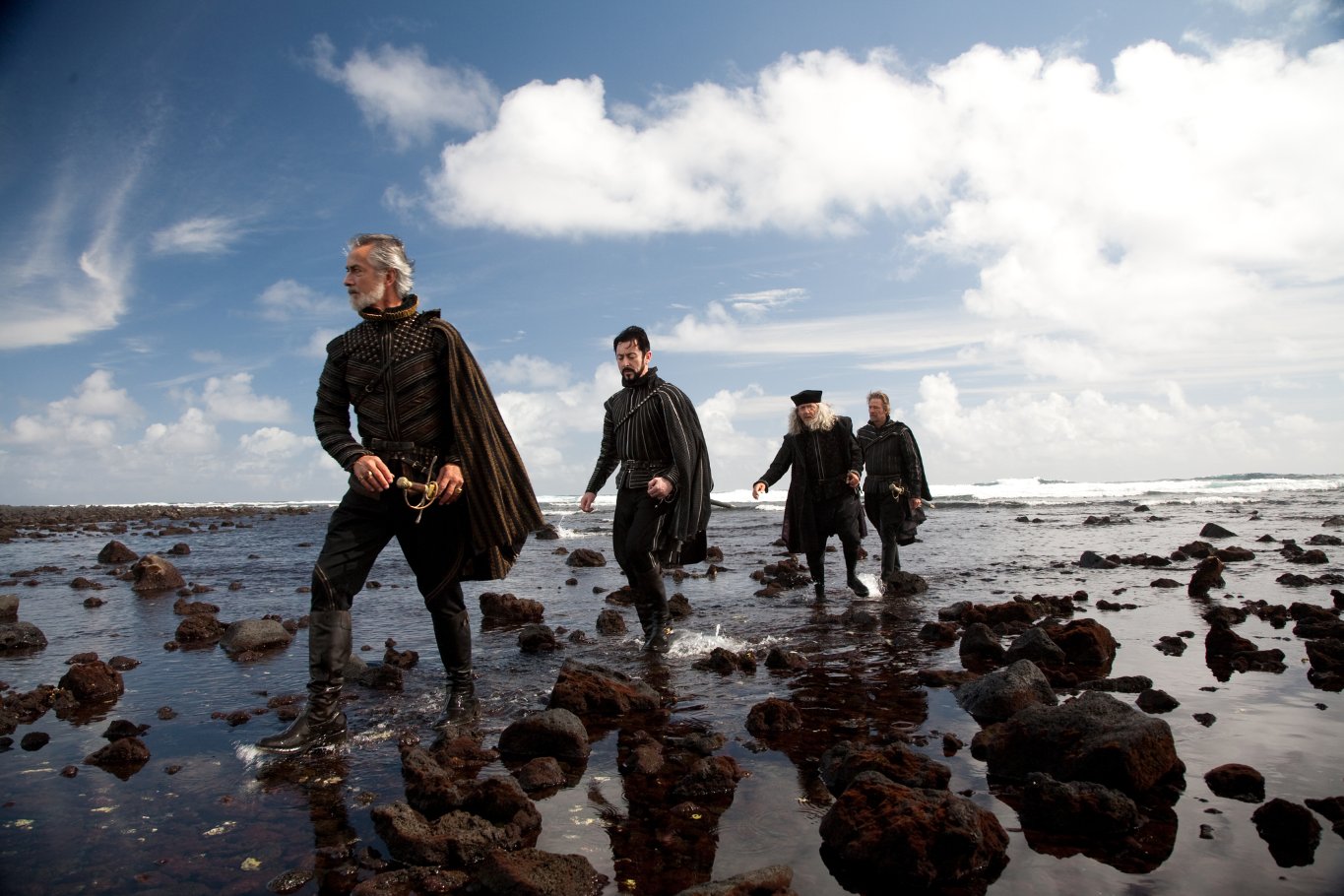 Фото - Том Конти: 1365x910 / 208 Кб