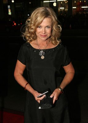 Фото - Кэтрин Хикс: 286x400 / 18 Кб