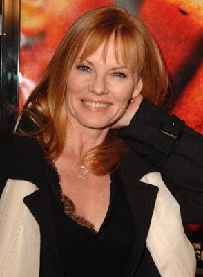 Фото - Марг Хельгенбергер: 294x400 / 26 Кб