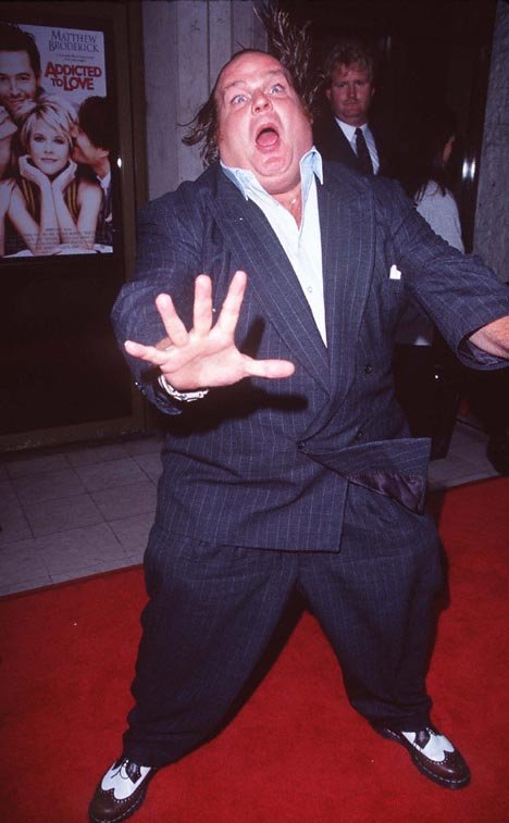 Фото - Крис Фарли: 468x757 / 56 Кб