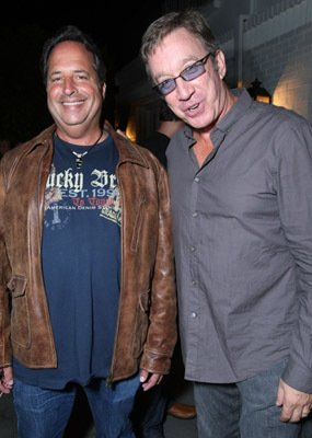 Фото - Джон Ловиц: 285x400 / 25 Кб