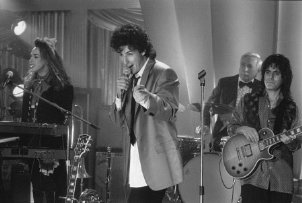 Фото - Адам Сэндлер: 302x203 / 16 Кб