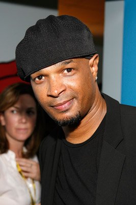 Фото - Дэймон Уайанс: 267x400 / 20 Кб