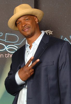 Фото - Дэймон Уайанс: 274x400 / 28 Кб