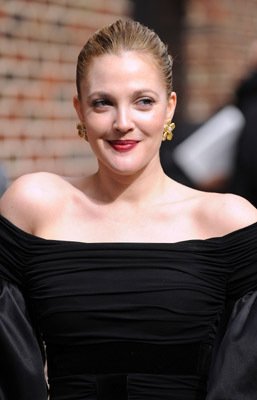 Фото - Дрю Бэрримор: 257x400 / 17 Кб