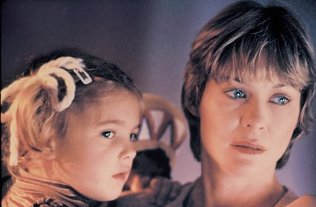 Фото - Дрю Бэрримор: 316x207 / 16 Кб