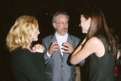 Фото - Дрю Бэрримор: 400x268 / 20 Кб