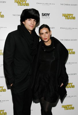 Фото - Эштон Кутчер: 271x400 / 19 Кб