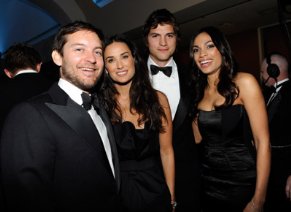 Фото - Эштон Кутчер: 291x212 / 14 Кб