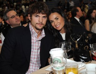 Фото - Эштон Кутчер: 309x239 / 19 Кб