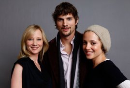 Фото - Эштон Кутчер: 269x181 / 10 Кб