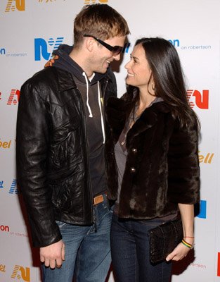 Фото - Эштон Кутчер: 313x400 / 30 Кб