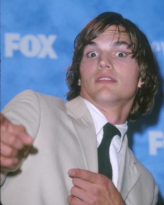 Фото - Эштон Кутчер: 320x400 / 20 Кб