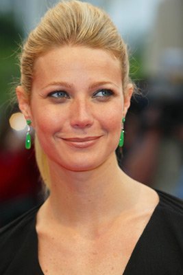 Фото - Гвинет Пэлтроу: 267x400 / 18 Кб