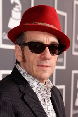 Фото - Элвис Костелло: 267x400 / 22 Кб