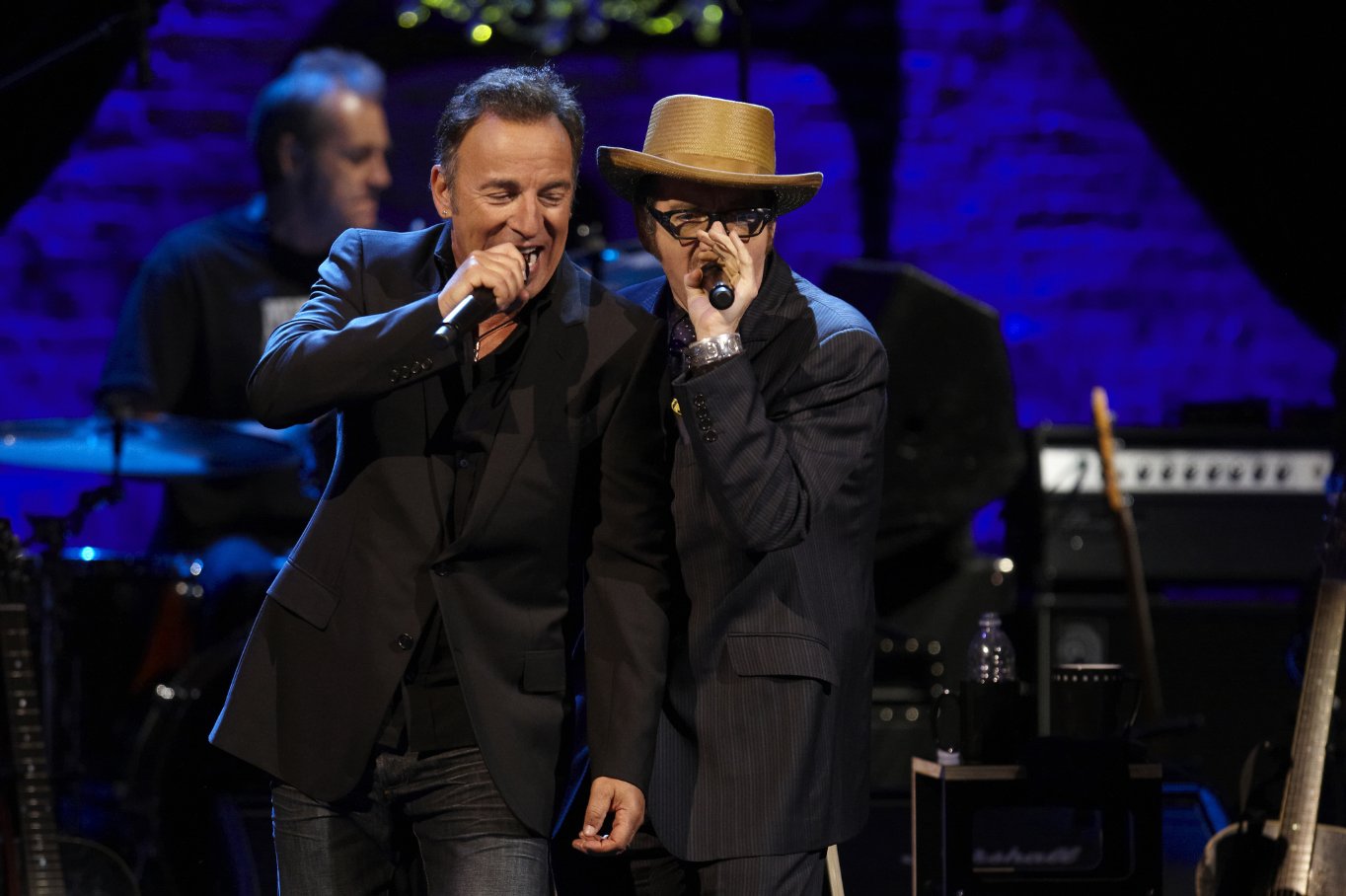 Фото - Элвис Костелло: 1364x908 / 128 Кб