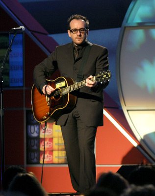 Фото - Элвис Костелло: 316x400 / 26 Кб