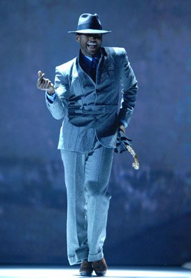 Фото - Ашер Рэймонд: 275x400 / 20 Кб