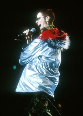 Фото - Энни Ленокс: 288x400 / 18 Кб