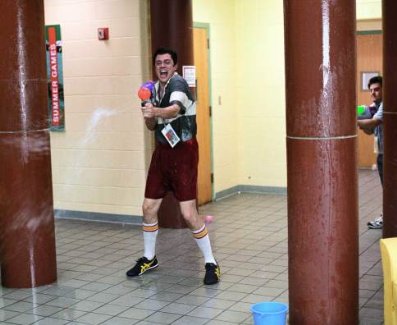 Фото - Джонни Ноксвил: 397x325 / 28 Кб