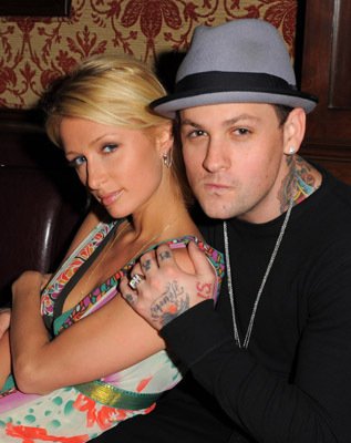 Фото - Пэрис Хилтон: 317x400 / 28 Кб