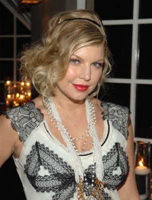 Фото - Ферги Дюамель: 304x400 / 32 Кб