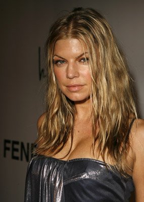 Фото - Ферги Дюамель: 285x400 / 25 Кб