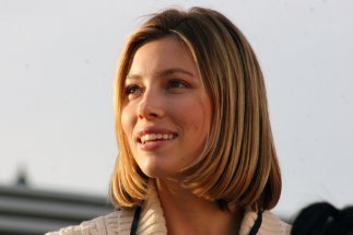 Фото - Джессика Бил: 323x215 / 12 Кб