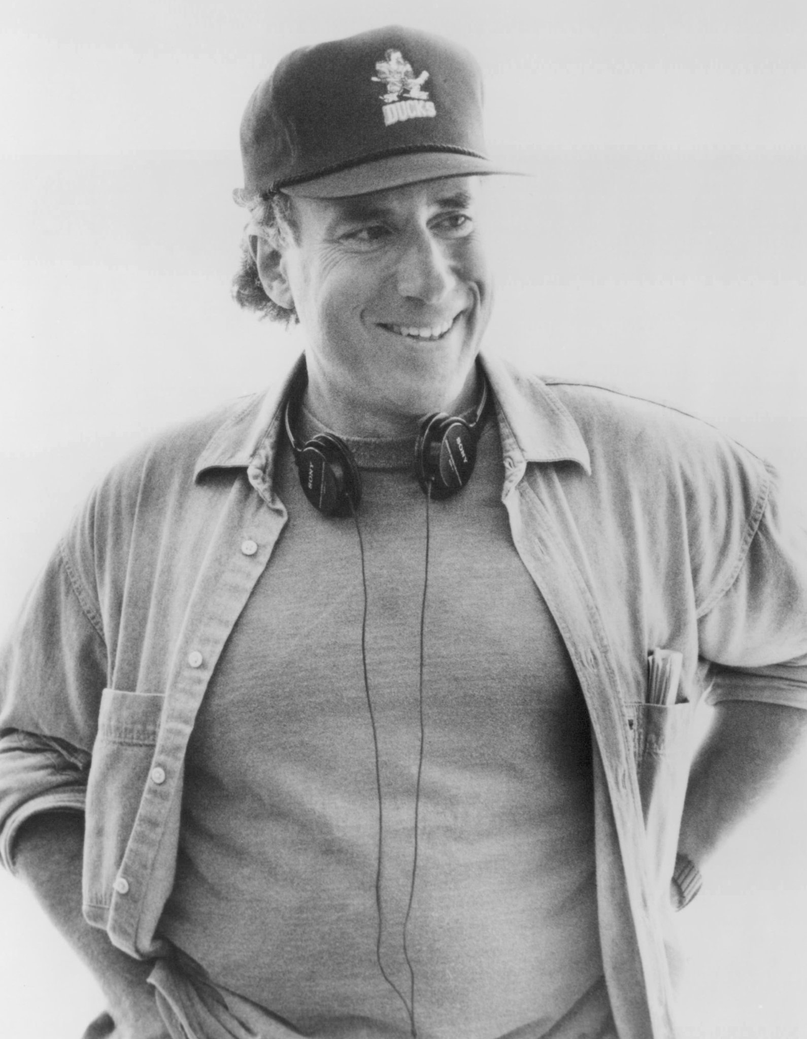 Фото - Сэм Уайзман: 1590x2048 / 323 Кб