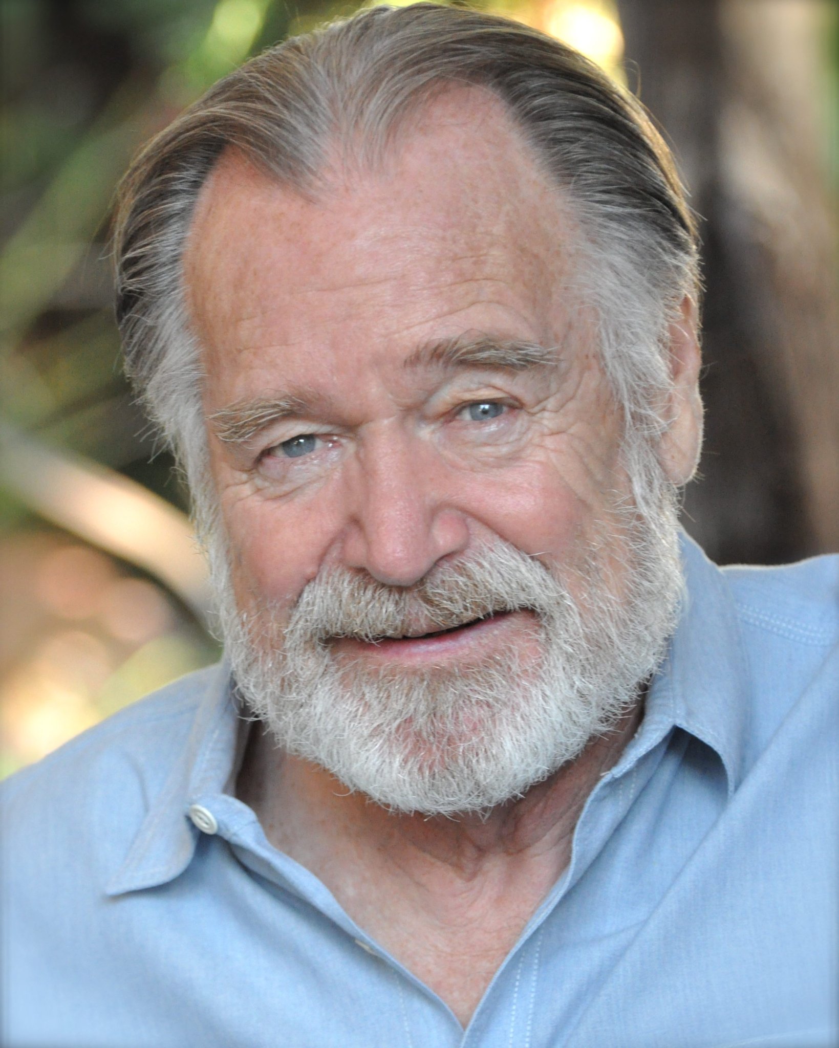 Фото - Ньюэлл Александр: 1639x2048 / 405 Кб