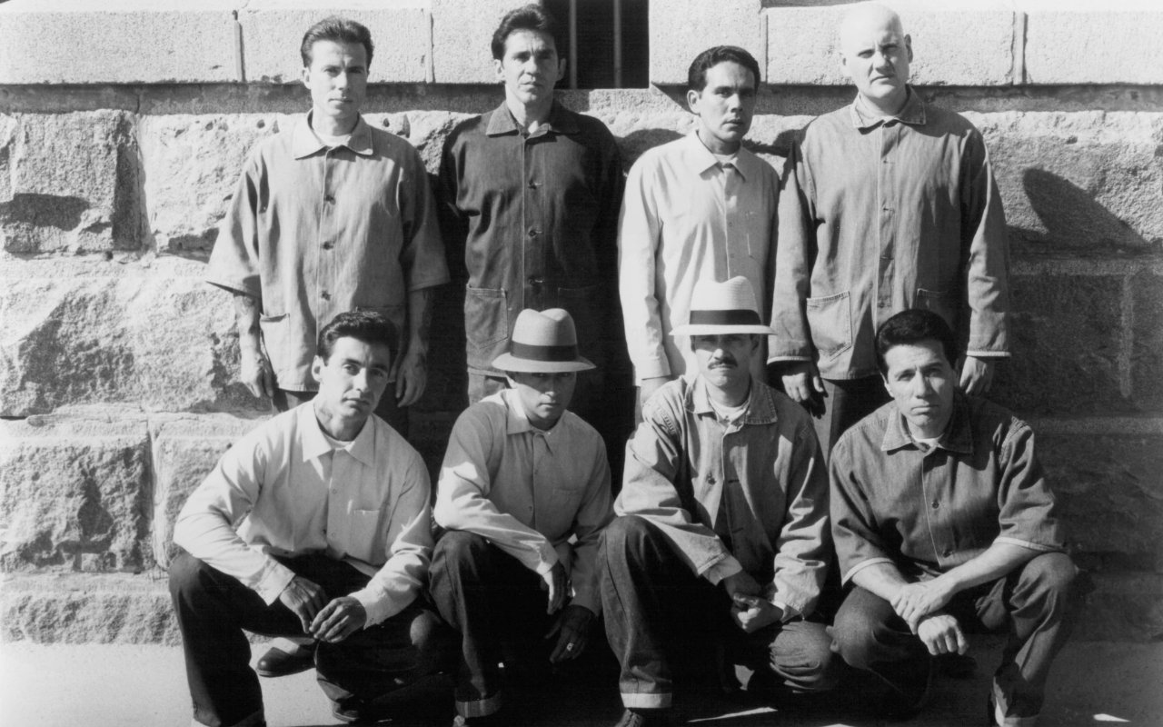 Фото - Эдвард Джеймс Олмос: 1280x800 / 188 Кб