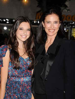 Фото - Мими Роджерс: 304x400 / 30 Кб