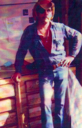 Фото - Jason Ronard: 286x444 / 32 Кб