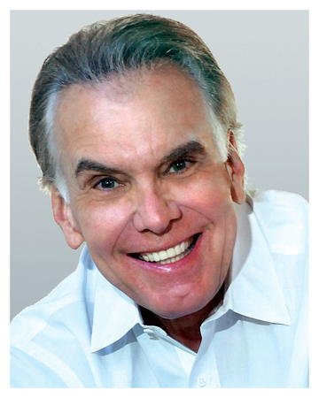 Фото - James Mapes: 360x450 / 27 Кб