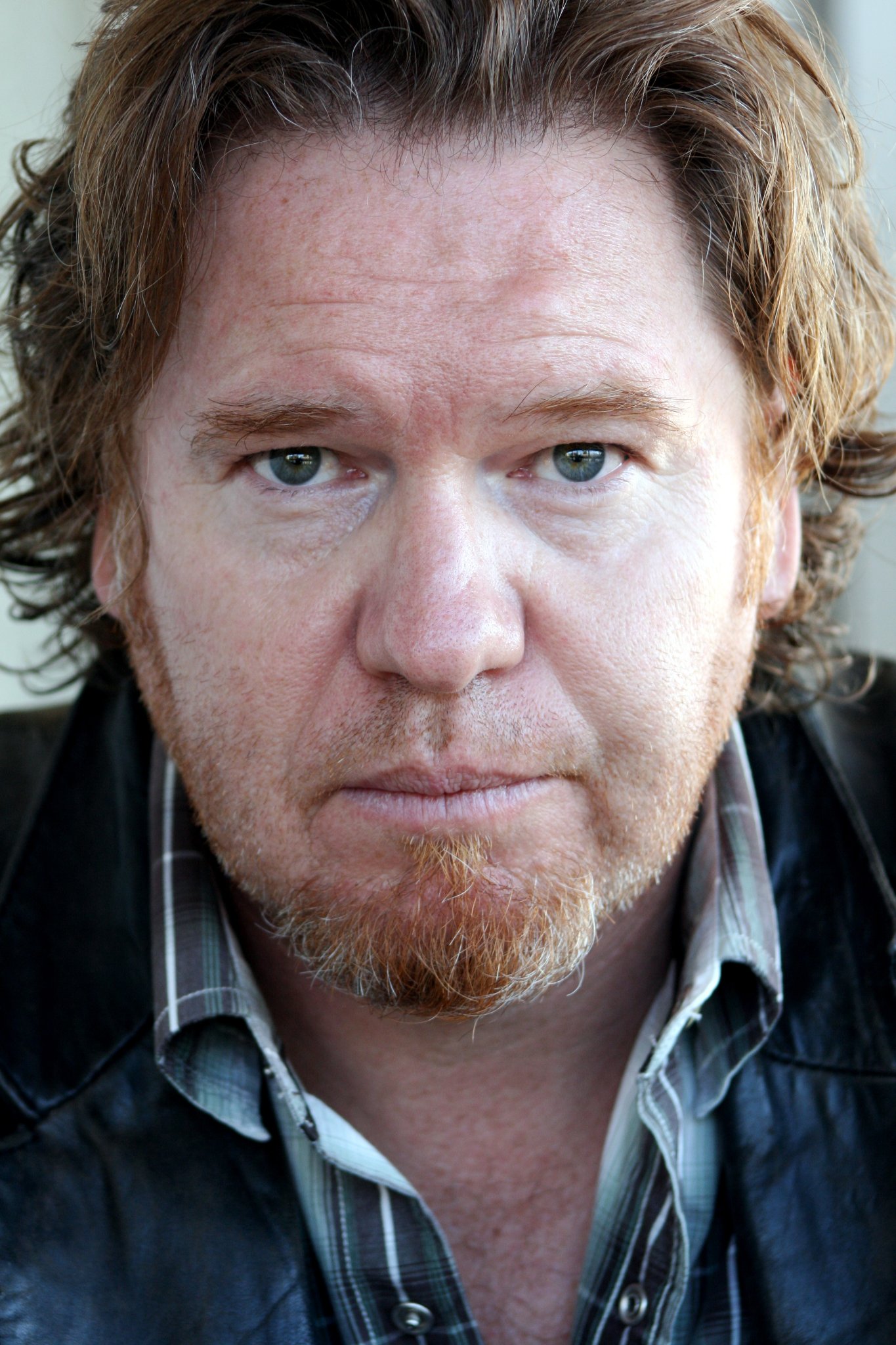 Фото - Джон Бишоп: 1365x2048 / 445 Кб