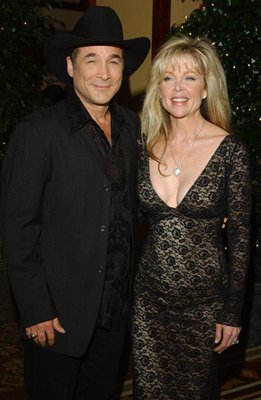 Фото - Лиза Хартман: 261x400 / 24 Кб