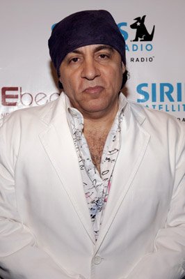 Фото - Стив Ван Зандт: 266x400 / 21 Кб