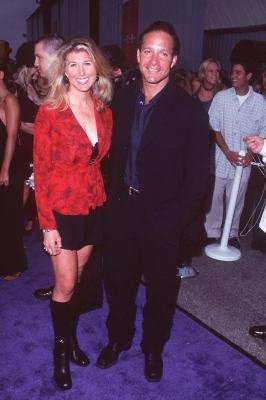 Фото - Стив Гуттенберг: 266x400 / 21 Кб