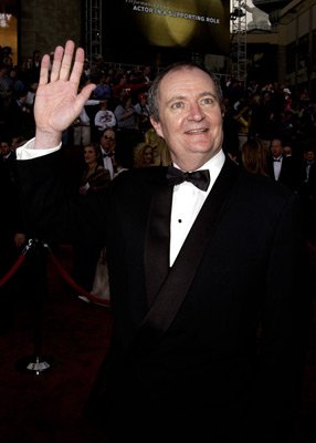 Фото - Джим Бродбент: 286x400 / 17 Кб